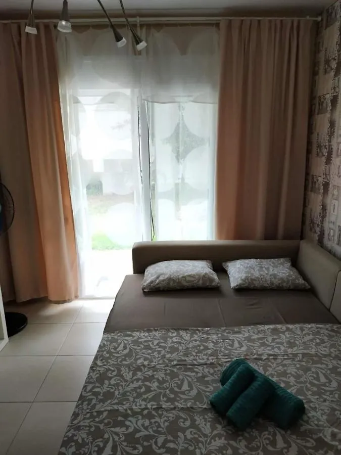 Apartment In Polichrono Polychrono